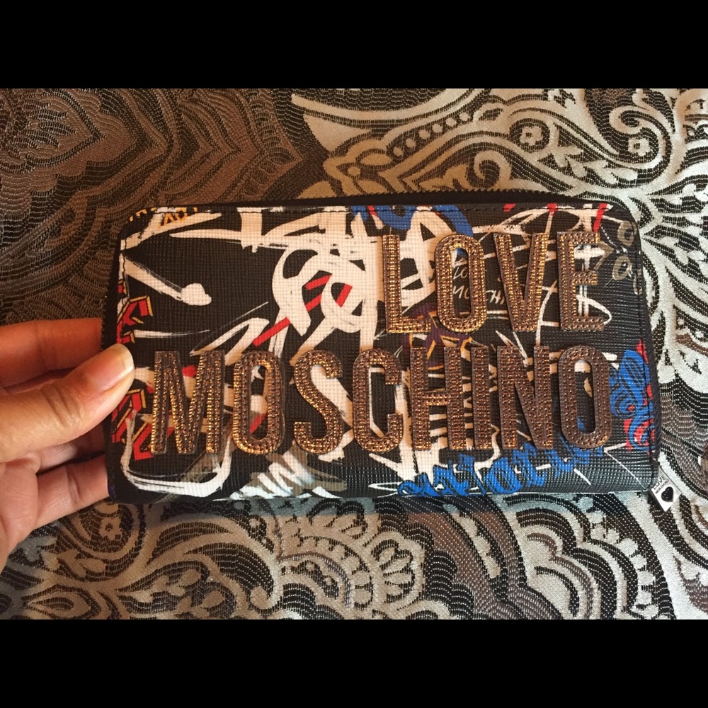 Moschino Graffiti Zip Wallet